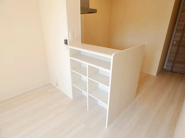 キッチン　キッチンの背面のフリーラック♪