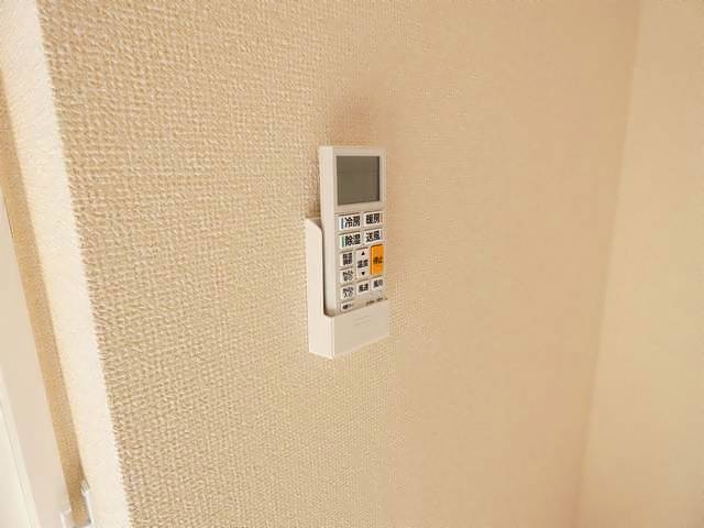 その他設備　エアコンのリモコン