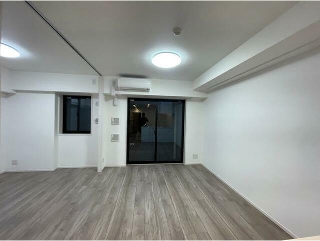 居室・リビング　こちらのリビングで趣味の時間をお楽しみください♪