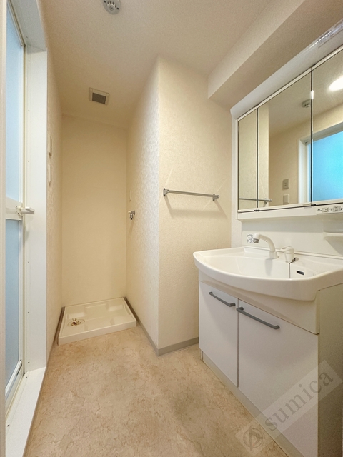 洗面設備　朝の身支度が楽々！！広い洗面＾＾