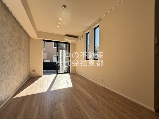 居室・リビング　リビングでゆったりくつろげる憩いの空間♪