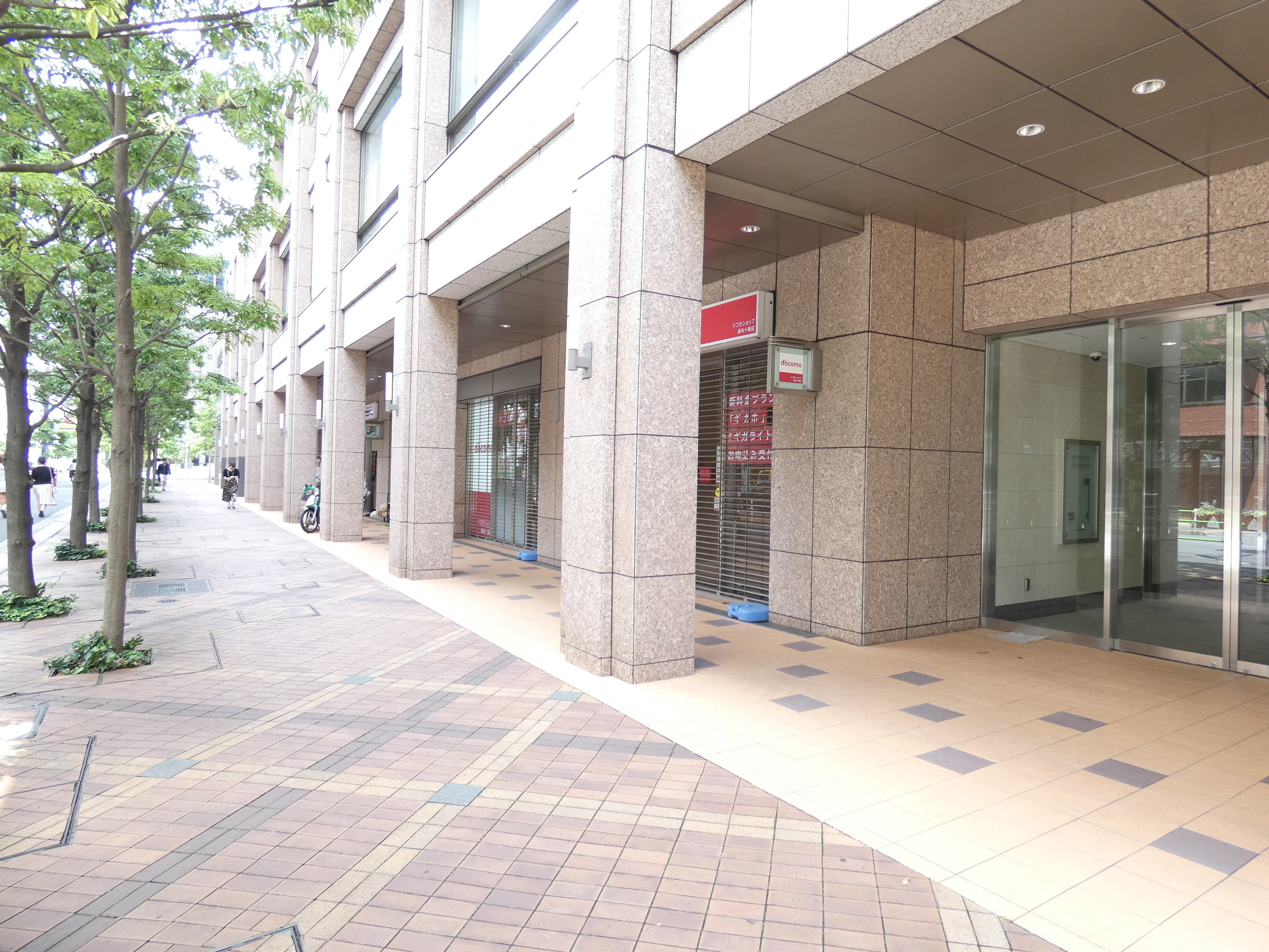 エントランス　エントランス