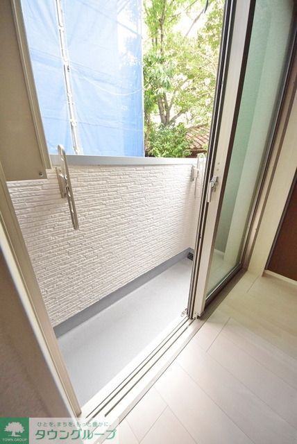 バルコニー　独立した専用バルコニー