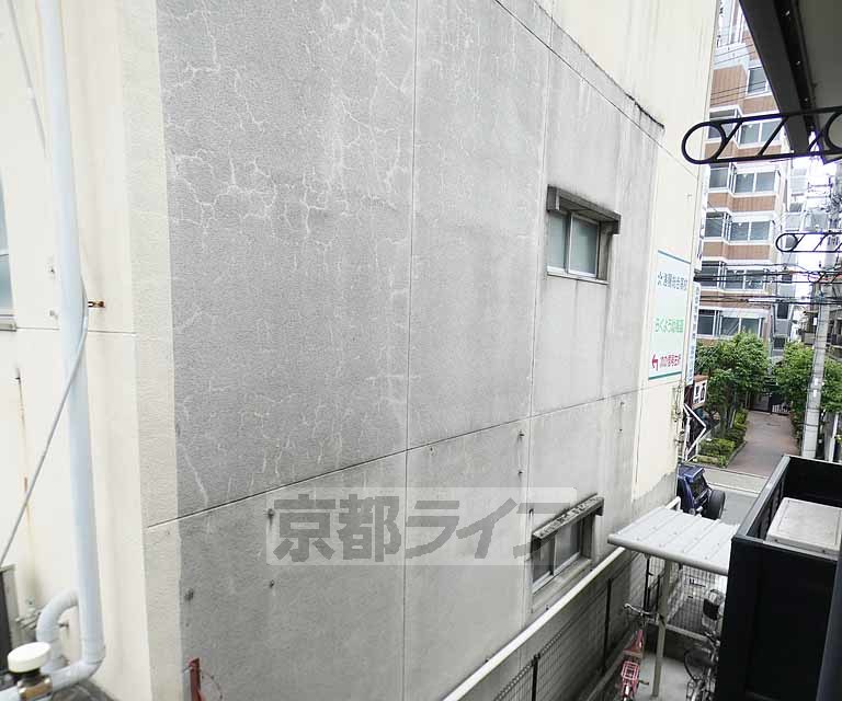 バルコニー　しっかり干せます