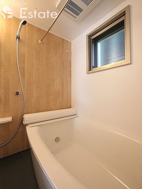 バス・シャワールーム　バスルーム