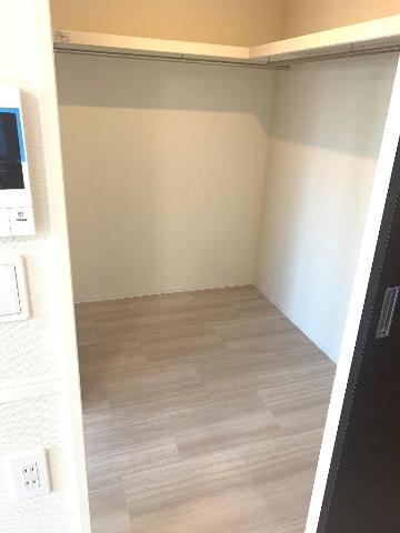 収納　ウォークインクローゼット