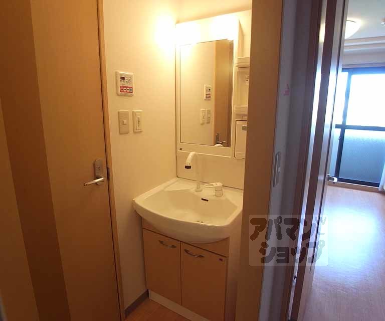 洗面設備　シャンプードレッサーです。