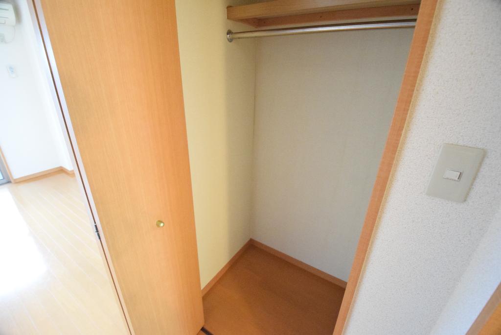 収納　クローゼット