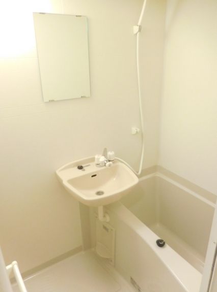 バス・シャワールーム　※別号室の参考写真です。