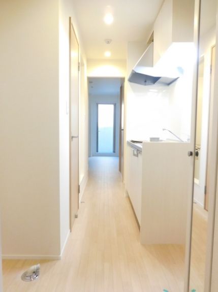 玄関　※別号室の参考写真です。