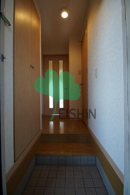 玄関　下駄箱もしっかりついてます！