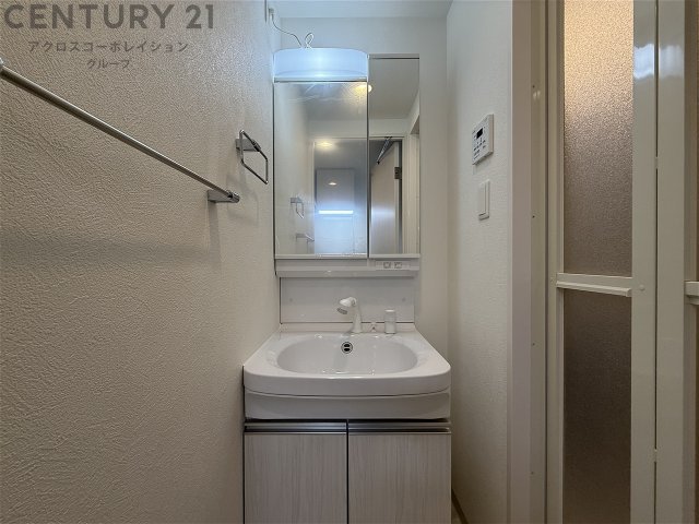 洗面設備　独立洗面化粧台付きでおすすめです！