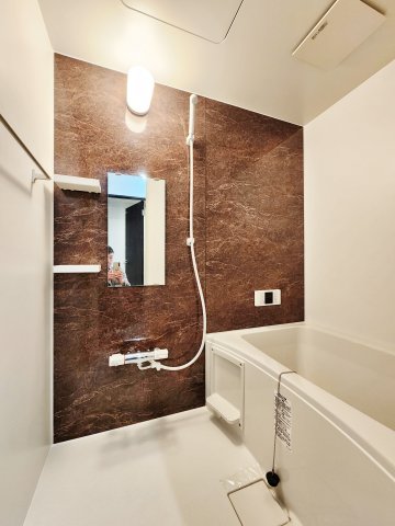バス・シャワールーム　★浴室乾燥機で梅雨時期も◎