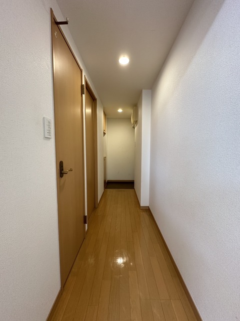 玄関　別部屋参考写真です