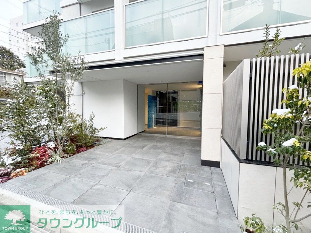 エントランス　部屋探しは株式会社　タウンハウジング　までお気軽にお問合せ…