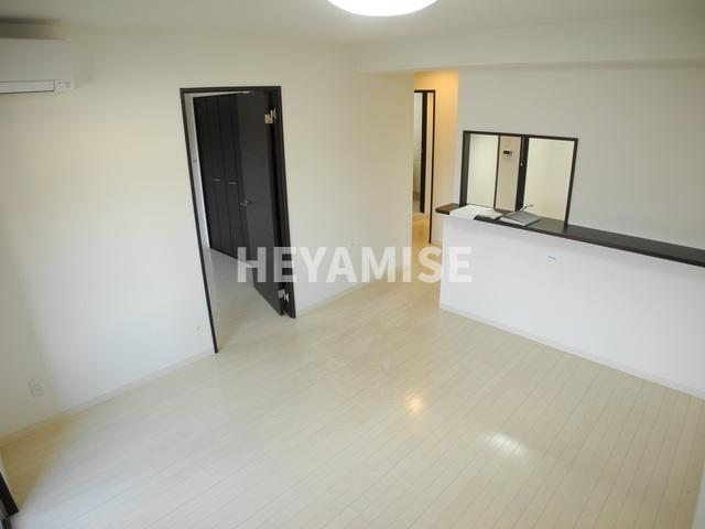 居室・リビング　※同間取りの別の階のお部屋の画像です※現況を優先します