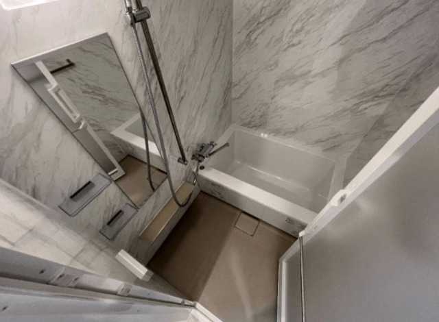 バス・シャワールーム　※別部屋参考写真