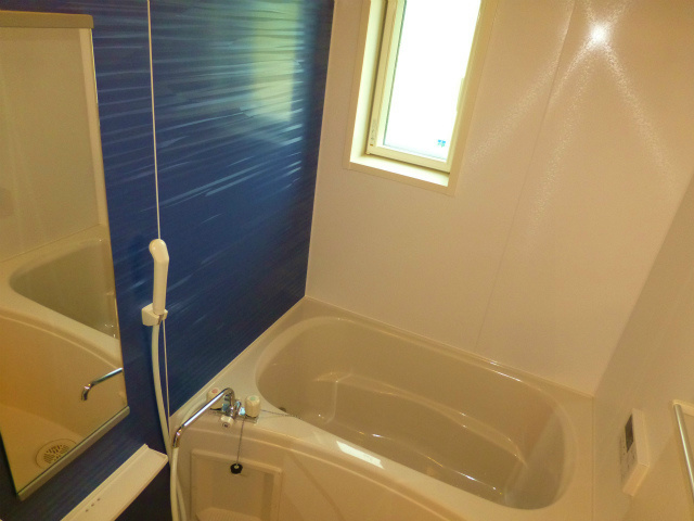 バス・シャワールーム　追い焚きバス