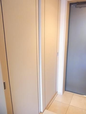 玄関　シューズボックス付きの玄関