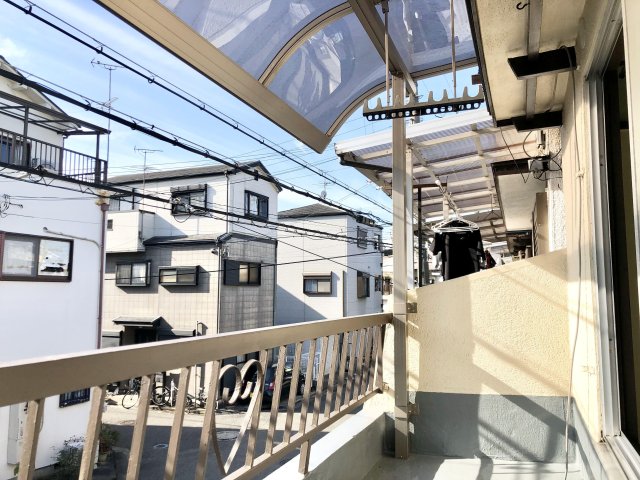 バルコニー　南側で前が開けているので、洗濯物がよく乾きます！