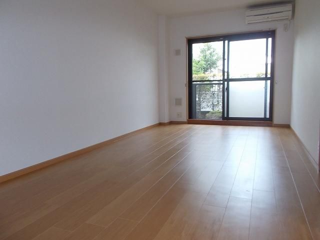 その他部屋・スペース　※別号室参考写真です