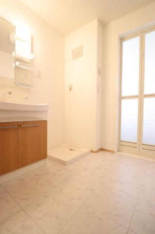 洗面設備　洗髪洗面化粧台