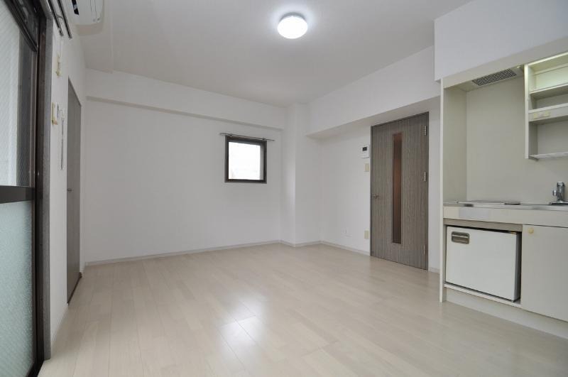 その他部屋・スペース　別角度から見たリビングです。