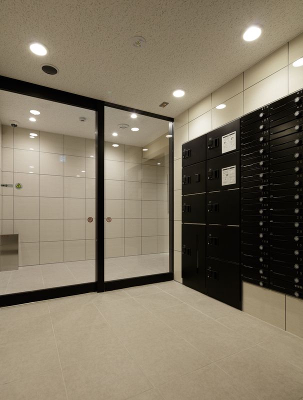 エントランス　☆不在時に便利な宅配ボックス☆