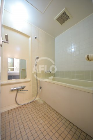 バス・シャワールーム　パレーシャル34　バスルーム