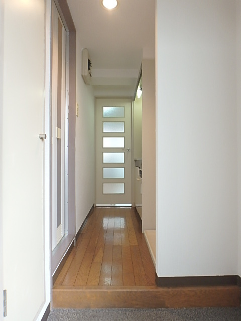 玄関　落ち着いた玄関です