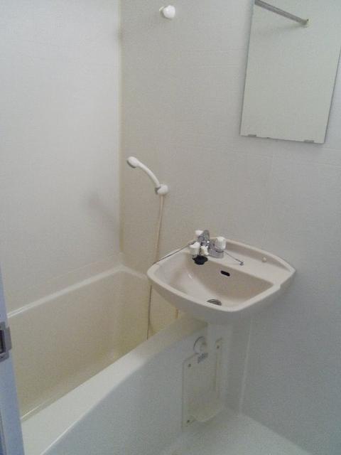 バス・シャワールーム　※別号室参考写真