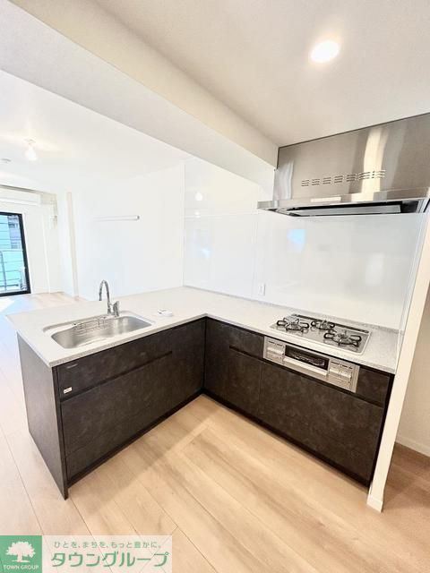 キッチン　※写真は同タイプ住戸です。