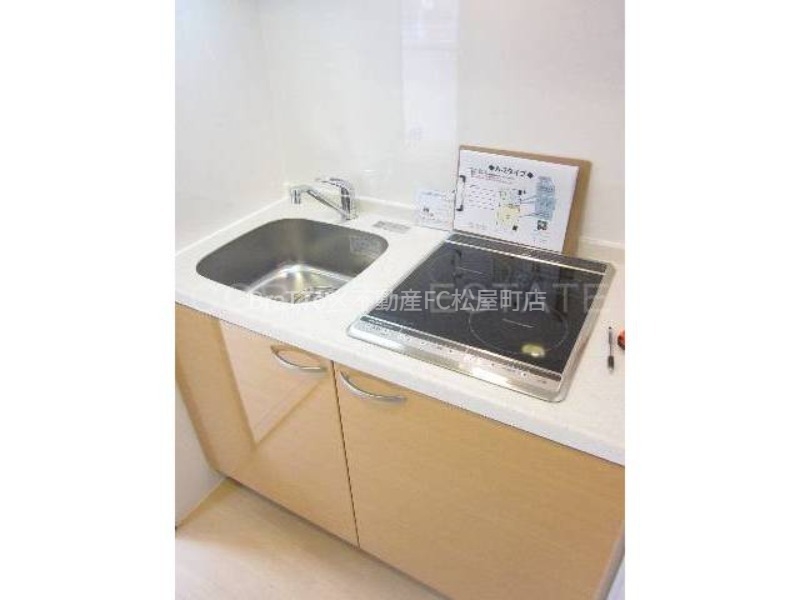 キッチン　キッチン（２口ＩＨコンロ）