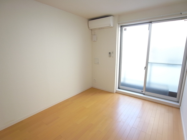 居室・リビング　約7.5帖のお部屋です