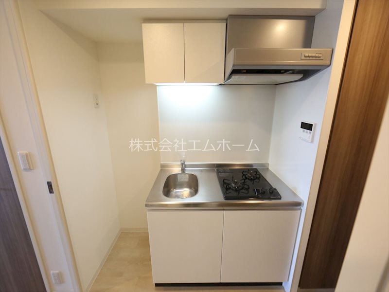 キッチン　システムキッチン（ガス2口）冷蔵庫・レンジ等ご用意できます