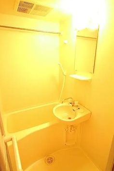 バス・シャワールーム　☆ゆったりくつろげるお風呂☆