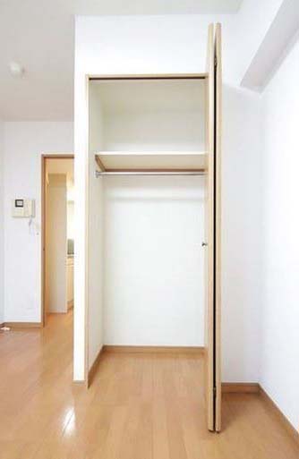 収納　★ハンガーラック付き、上部収納も有り★