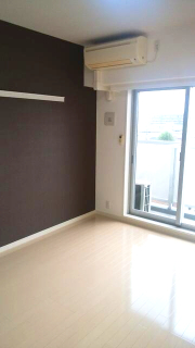 居室・リビング　こちらの居間で趣味の時間をお楽しみください