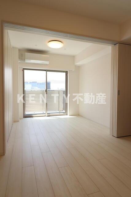 居室・リビング　居間です