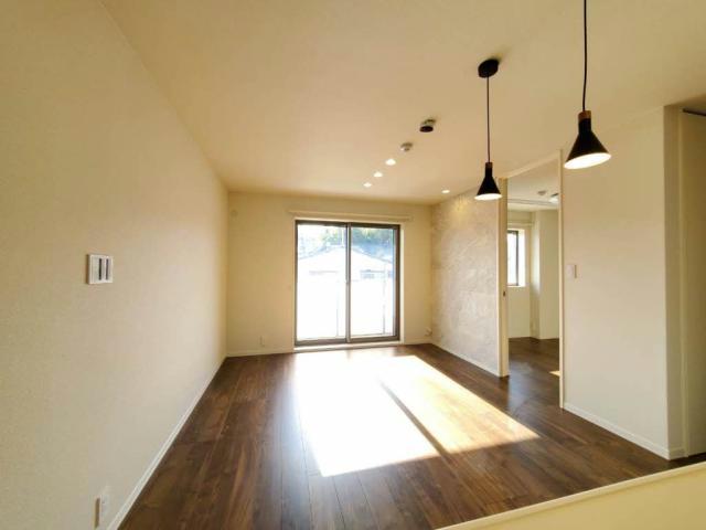 居室・リビング　別部屋イメージ画像