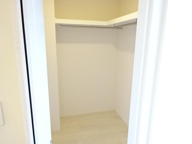 収納　ウォークインクローゼット