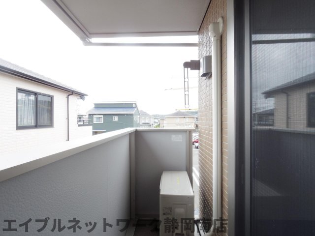 バルコニー　バルコニーがあります