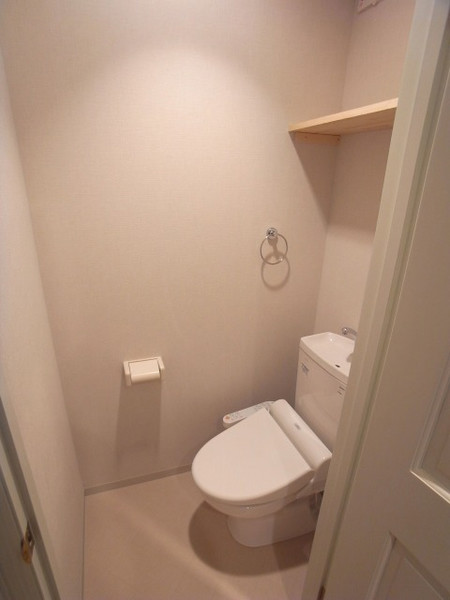 トイレ　温水洗浄便座付トイレ