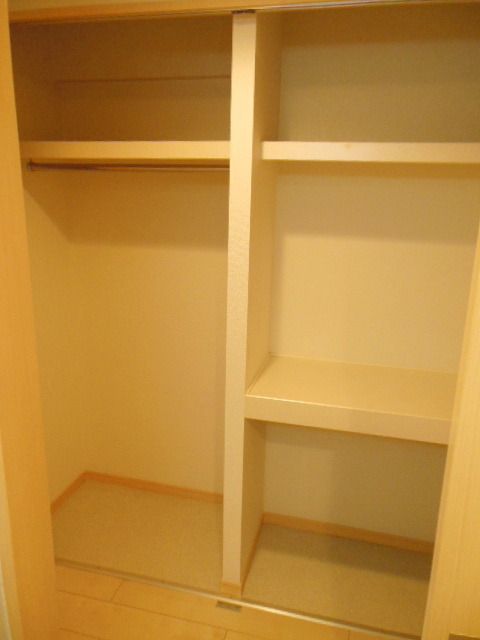 収納　★ホールにも収納があるんです★