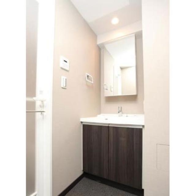 洗面設備　※写真は同タイプ住戸です。
