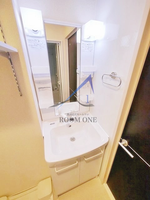 洗面設備　洗面台です。