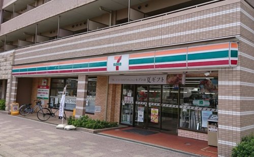 コンビニ　セブンイレブン JR塚口駅前店（コンビニ）まで509m