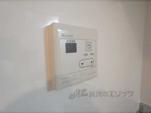 その他設備　給湯器リモコン