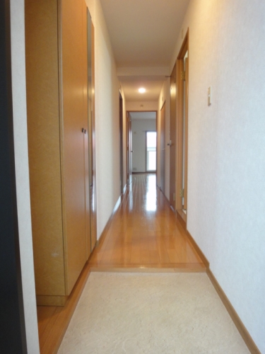 玄関　※同物件別号室参考写真です。現状優先になります。