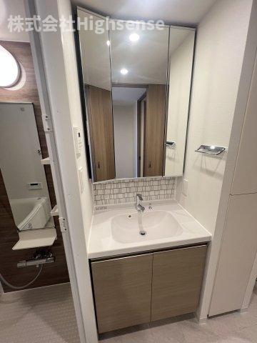 洗面設備　コンパクトで使いやすい洗面所